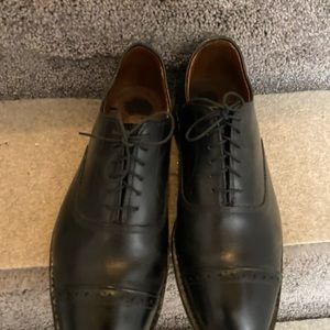 Allen Edmonds fifth ave size 8.5  3-E black pristine
